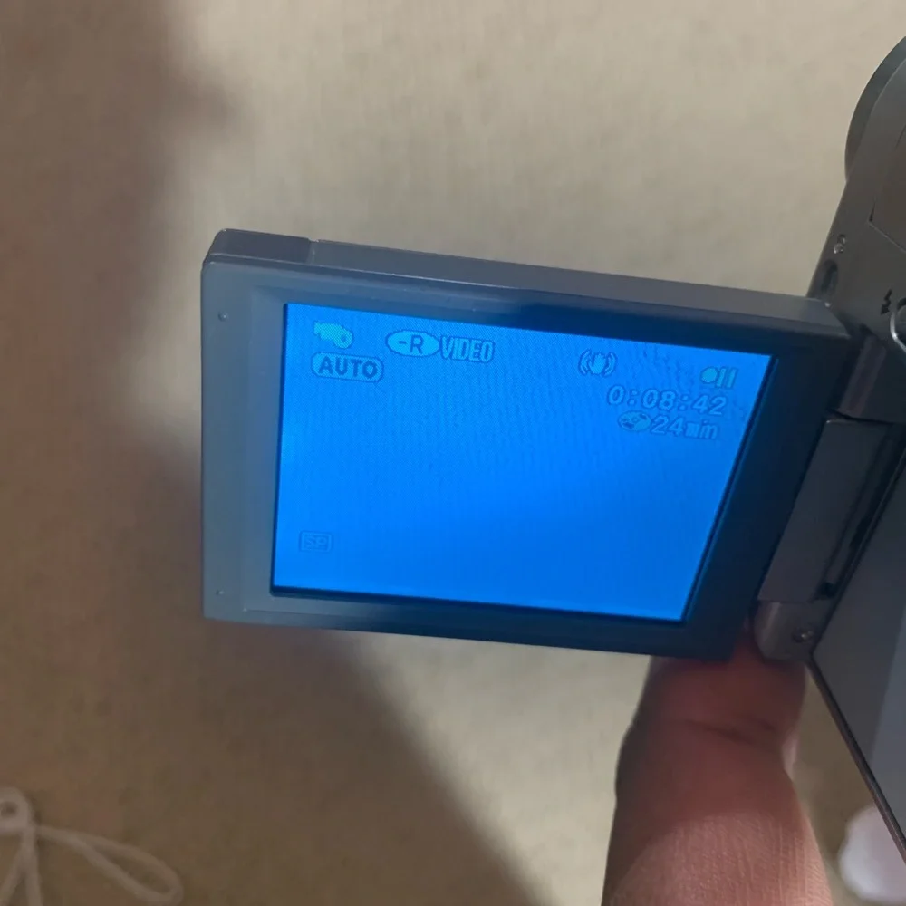 Canon NTSC DC 20 camcorder